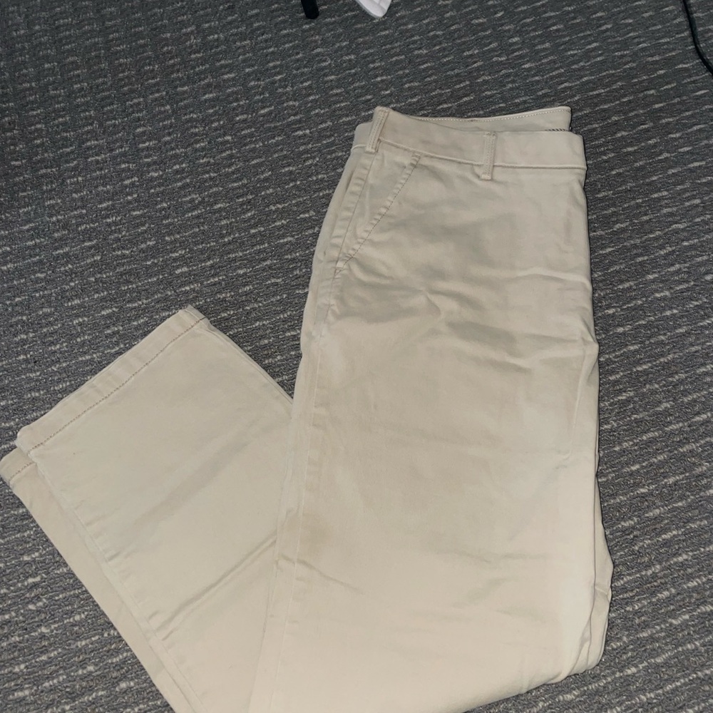 Izod Men's Cream Chinos